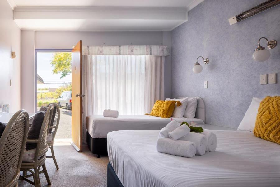 South Pacific Palms Motor Inn Tuncurry Ngoại thất bức ảnh